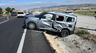 Kırıkkale’de 4 aracın karıştığı zincirleme kaza: 3 yaralı