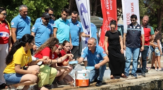 Köyceğiz Gölü'nde 100 bin sazan yavrusu suya bırakıldı