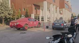 Mardin'de itfaiye aracının çarpması sonucu ölen itfaiye eri son yolculuğuna uğurlandı