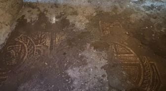Mardin'de tarihi eser operasyonunda yaklaşık 1500 yıllık mozaik bulundu