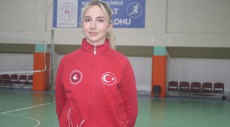 Milli wushucu Elif Naz Kara, Balkan Şampiyonası'na hazırlanıyor