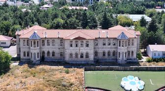 Sivas’ta 1 buçuk asırdır kesintisiz eğitim veren metkep günümüzde de eğitime ışık tutuyor