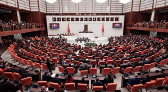 Siyaset gündemini sarsacak haber: İki parti birleşiyor