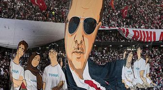 'TÜGVA Yaz Okulları Finali'nde Cumhurbaşkanı Erdoğan'a özel koreografi: Detaylar dikkat çekti