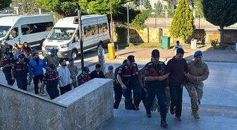 Uşak Belediyesinde sigortalı gösterilip Özkan Yalım'ın işletmelerinde çalışanlara yönelik operasyonda yakalananlar adliyede