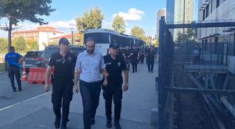 Üsküdar Belediyesi'ne operasyonda gözaltına alınanlar sağlık kontrolüne getirildi / Ek bilgi