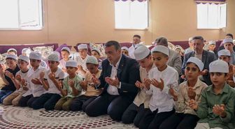 Vali Sözer hafız adaylarıyla bir araya geldi