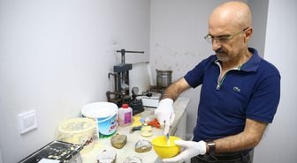 Adana'da emekli diş teknisyeninin geliştirdiği 'uyku apnesi apareyi' tıp literatürüne girdi