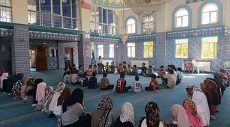 Edremit Şehitlik Camii’nde Yaz Kur’an Kursu öğrencilerine ‘Hazret-i Peygamber’ semineri