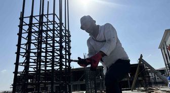 Kavurucu sıcakta ekmek mücadelesi