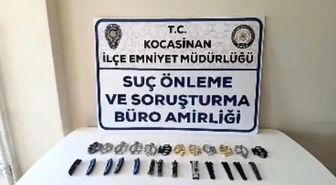 Kayseri’de yasaklı bıçak operasyonu: Çok sayıda sustalı ve muşta ele geçirildi