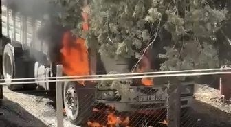 Mardin’de park halindeki kamyon yandı