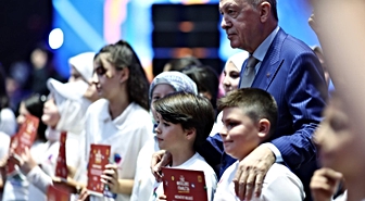 TÜGVA Bursa’dan Cumhurbaşkanı Erdoğan’ın katıldığı yaz okulu buluşmasına rekor katılım