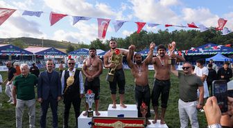 Arnavutköy Yağlı Güreşleri’nde 578 pehlivan er meydanında buluştu
