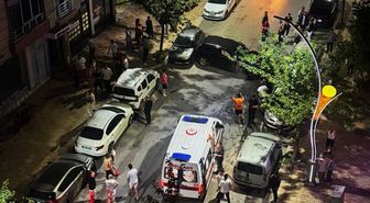 Bafra’da kontrolden çıkan otomobil park halindeki 6 araca çarptı