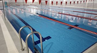 Beypazarı'nda yarı olimpik yüzme havuzu haftanın 6 günü hizmet veriyor