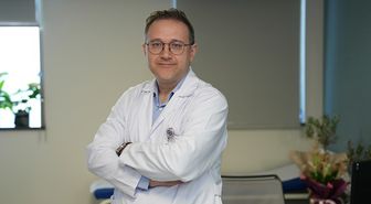 ‘Havuz suyundaki kimyasallar kulak enfeksiyonu riskini artırabilir’