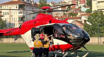 Kastamonu'da ambulans helikopter üzerine kaynar su dökülen bebek için havalandı