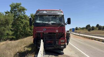 Kastamonu’da tır ile çarpışan traktörün sürücüsü hayatını kaybetti