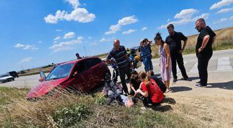 Otomobille çarpışan motosikletin sürücüsü yaralandı