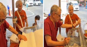 Seyyar satıcıdan çocuğunun yanında anneye tepki çeken sözler: Bir tane alıp bir de ambalaj istiyorsun