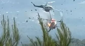 Yunanistan'da orman yangınlarına müdahalede facia: 2 helikopter havada çarpıştı