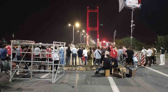 15 Temmuz Şehitler Köprüsü 'Asırlık Gece' Belgesel çekimleri kapsamında trafiğe kapatıldı