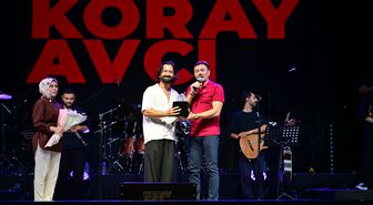 Bahçelievler Yaz Festivali’nde Koray Avcı sahne aldı