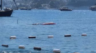 Bodrum'da su alan tekne battı