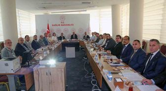 Erzurum'da Halk Sağlığı Değerlendirme Toplantısı: Bölgesel Sağlık Hizmetleri Masaya Yatırıldı