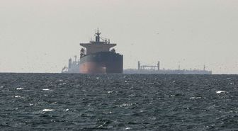 Hürmüz Boğazı yakınlarında bir tanker, patlama sesi duyulduğunu bildirdi
