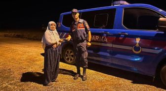 Jandarma kayıp telefonu sahibine ulaştırdı