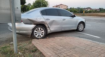 Çarşamba'da Taksi-Otomobil Çarpıştı: 2 Yaralı