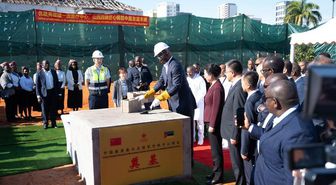 Çin destekli Ulusal Cerrahi Merkezi'nin temeli Maputo'da atıldı