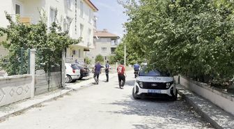 Burdur'da araç parkı kavgası kanlı bitti: Baba ve oğlu yaralandı, şüpheli gözaltında