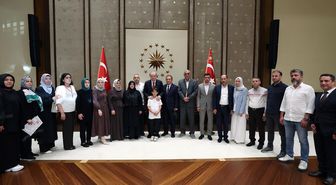 Cumhurbaşkanı Erdoğan, Kahramanmaraş'taki okul saldırısında hayatını kaybeden öğrencilerin aileleriyle görüştü