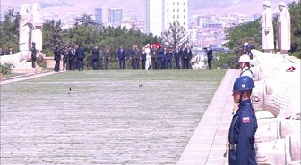 YAŞ üyeleri Anıtkabir'i ziyaret etti