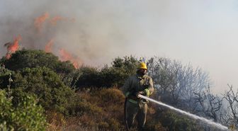 Çanakkale'de orman yangınına müdahale sürüyor