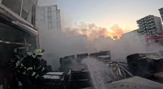 Diyarbakır'da İş Yeri Yangını Kask Kamerasında