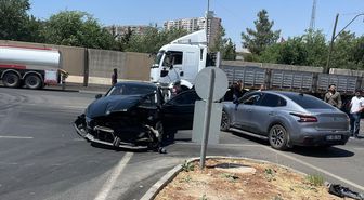 Mardin'de Zincirleme Trafik Kazası: 3 Araç Çarpıştı