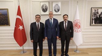 Kamu-Sen'den Bakan Işıkhan'a Kapsamlı Ziyaret: PTT, Zam ve Emekli Maaşları Masada