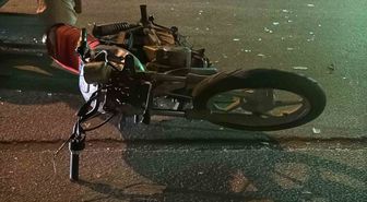 Eskişehir'de Plakasız Motosiklet Kazası: Sürücü ve Yolcu Kaçtı
