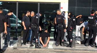 Şanlıurfa'da Otobüs Terminalinde Taşlı, Sopalı ve Bıçaklı Kavga: 3 Yaralı, 4 Gözaltı