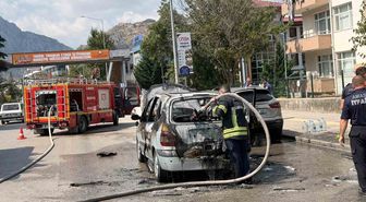 Amasya'da Seyir Halindeki Araçta Yangın