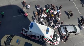 Avcılar'da Motosiklet ile Otomobil Çarpıştı: Sürücü Ağır Yaralandı