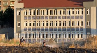 Beylikdüzü'nde Otluk Yangını Panik Yarattı