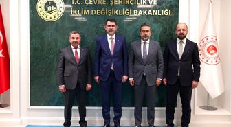 CHP'li belediye başkanı, AK Partili yöneticilerle Bakan Kurum'u ziyaret etti