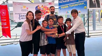 Erzincan Erkek Tenis Takımı'ndan Gümüş Madalya