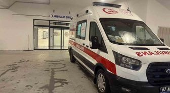Alaplı'da İncir Ağacından Düşen Adam Ağır Yaralandı