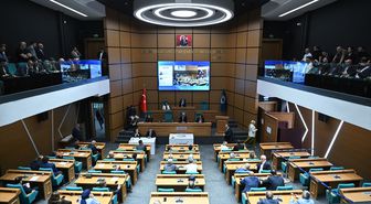 Üsküdar'da başkan vekili CHP'li Çetinkaya oldu